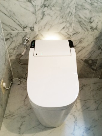 流すたびに泡でキレイ　Panasonic新型ｱﾗｳｰﾉに交換